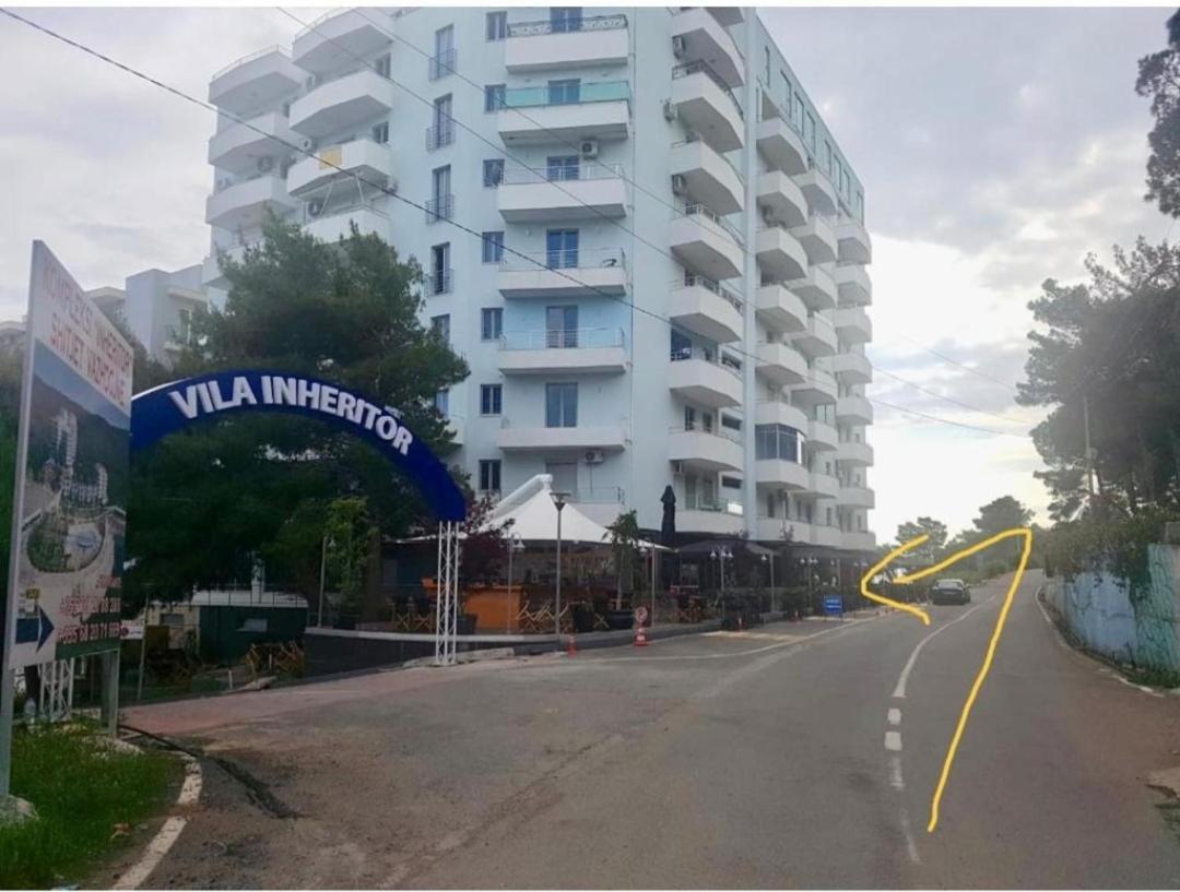 Apartament 204 *